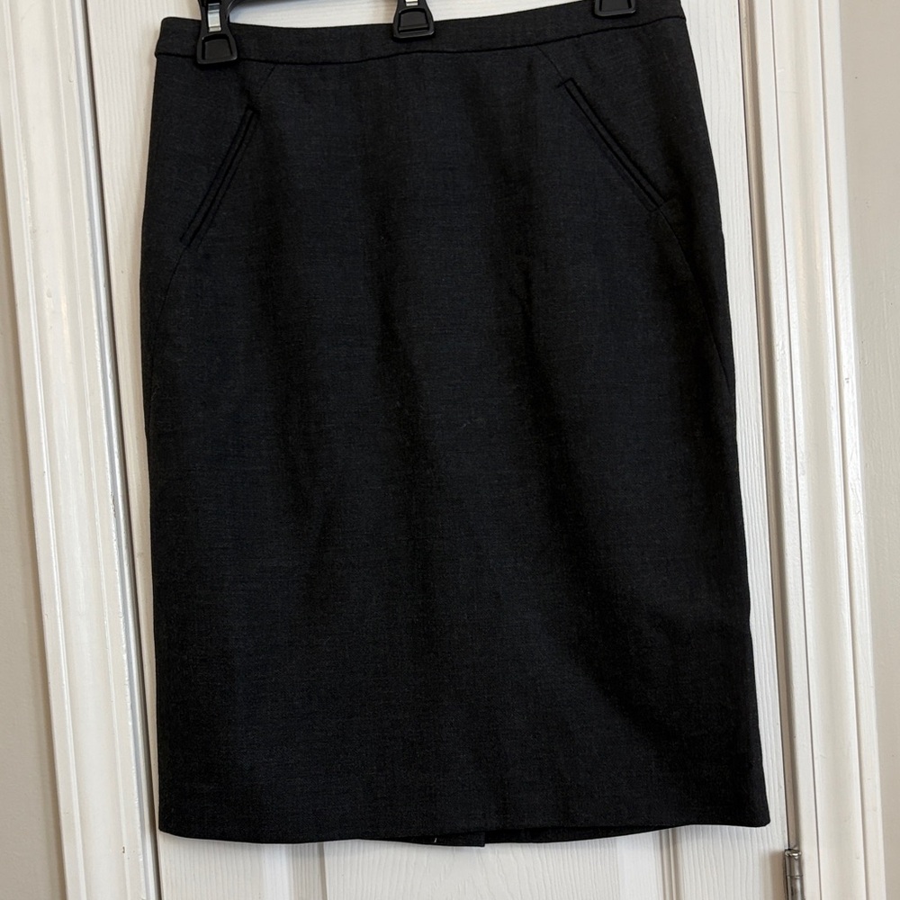 LOFT Classic Gray Pencil Skirt